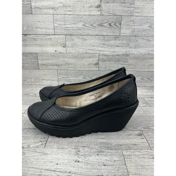 FLY LONDON Black Leather Perforated Wedge Ballet Flats Women Size 37 P500798000 - Picture 3 of 11